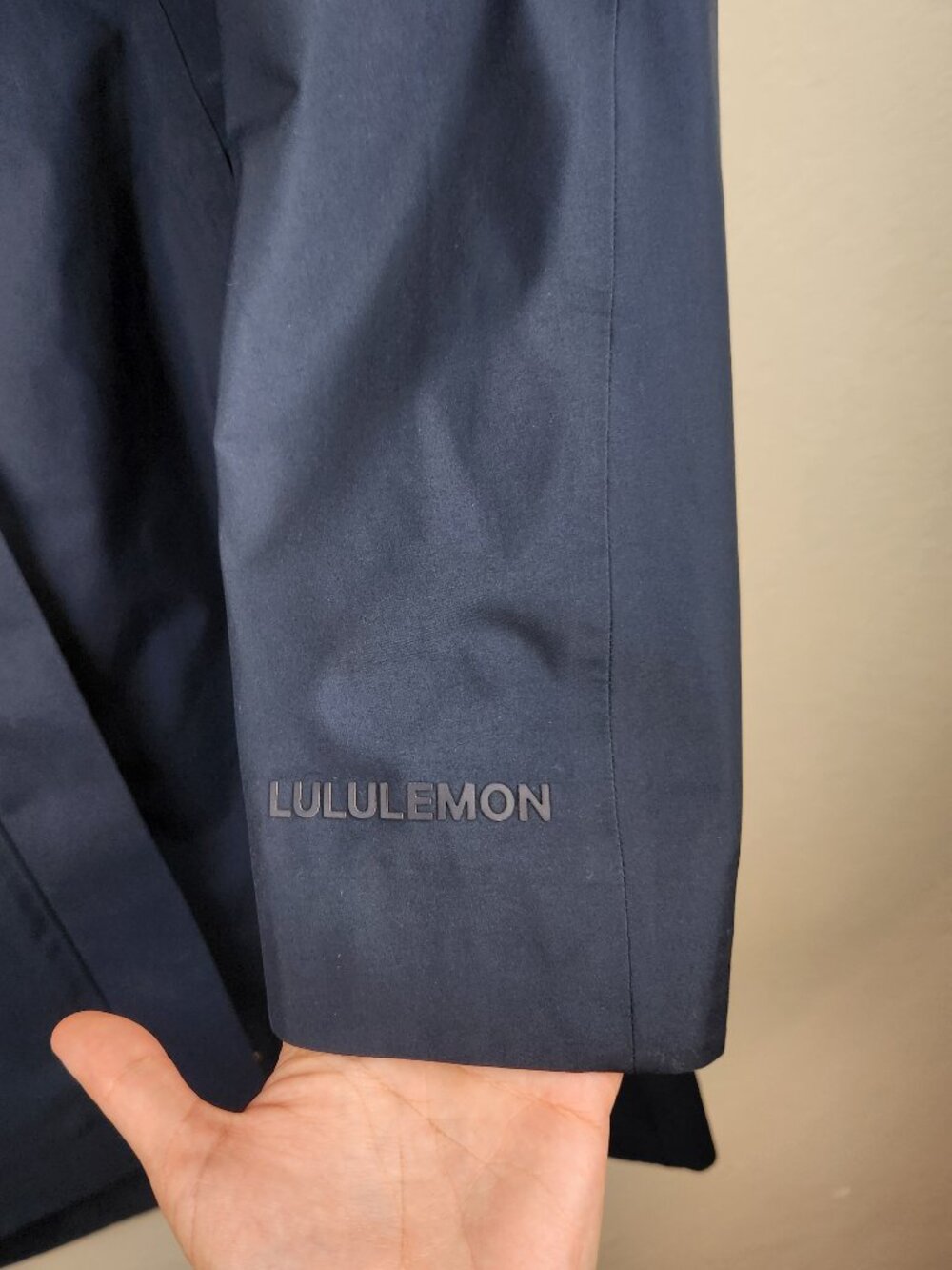 Lululemon Navy Blue Rain Rebel Hooded Jacket sz 8 - Picture 6 of 14